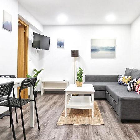 Holidays2Malaga Goya - Zona Huelin & 500 Mts De La Playa Apartment ภายนอก รูปภาพ