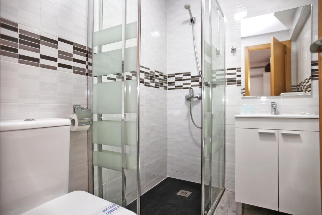 Holidays2Malaga Goya - Zona Huelin & 500 Mts De La Playa Apartment ภายนอก รูปภาพ