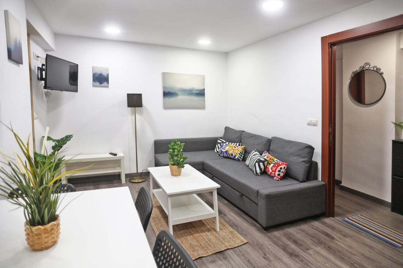Holidays2Malaga Goya - Zona Huelin & 500 Mts De La Playa Apartment ภายนอก รูปภาพ