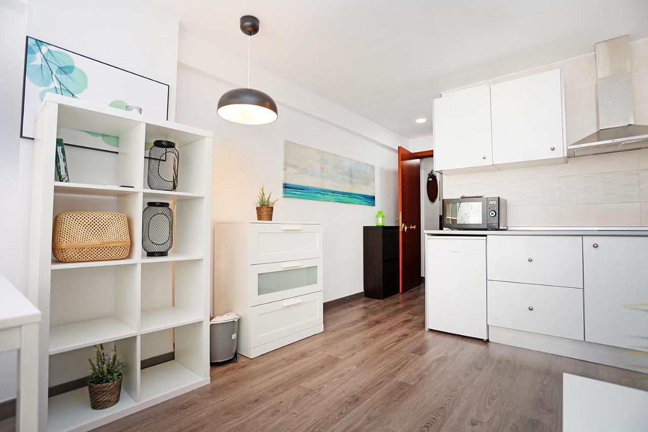 Holidays2Malaga Goya - Zona Huelin & 500 Mts De La Playa Apartment ภายนอก รูปภาพ