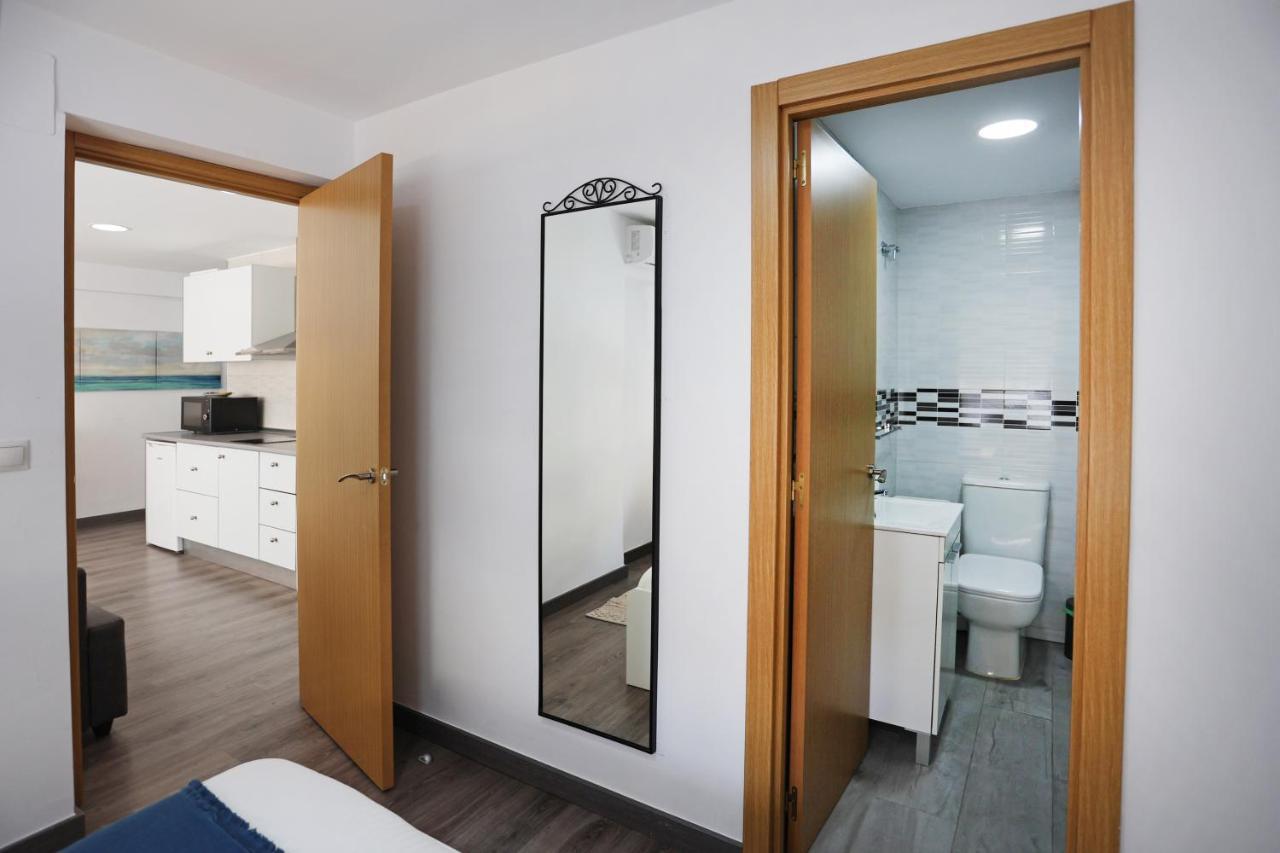 Holidays2Malaga Goya - Zona Huelin & 500 Mts De La Playa Apartment ภายนอก รูปภาพ